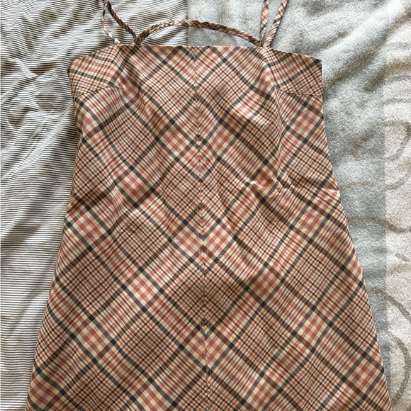 PLAID MINI DRESS - SIZE 8 - Picture 2 of 4